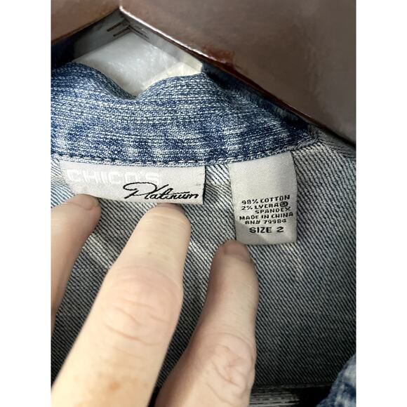Chico's Platinum Light Blue Denim Button Front Jacket Size Large - Picture 2 of 3